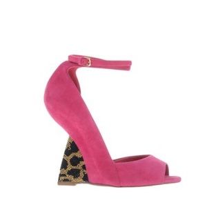 Sergio Rossi Pump in Fuchsia
